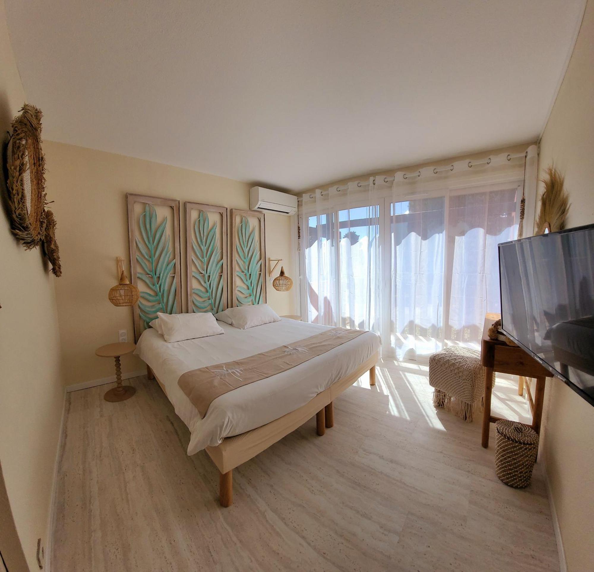 Hotel Tennis International Агд Екстер'єр фото